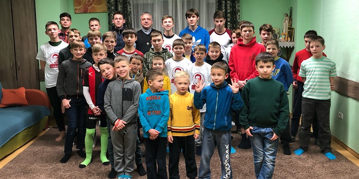 Sosteniamo l'educazione in Ucraina